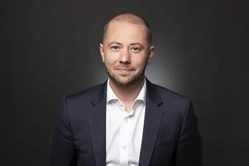 Head_of_Lettings__Adam_Jennings-l-512x0.jpg